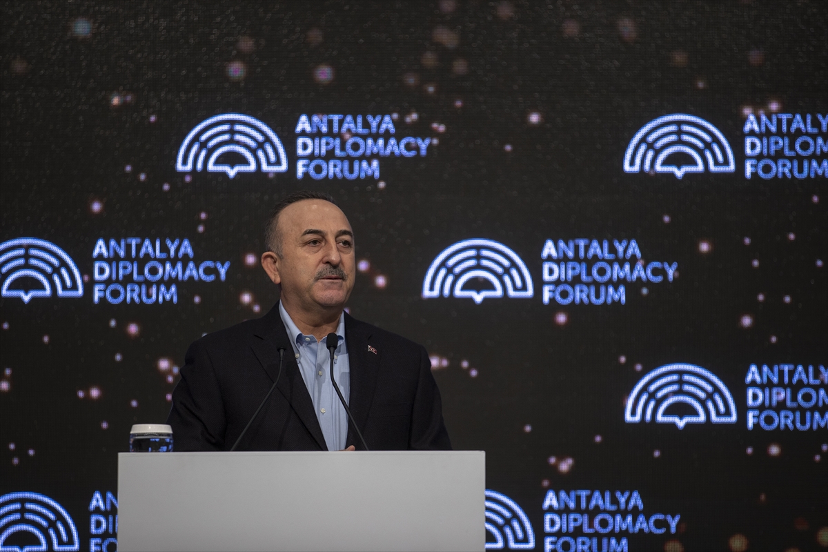 Dışişleri Bakanı Çavuşoğlu, ADF 2022'nin kapanış basın toplantısında konuştu: (1)