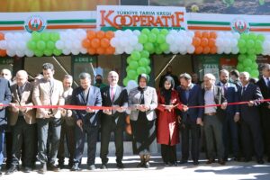 DİYARBAKIR (AA) – Diyarbakır'da, Tarım Kredi Kooperatif Market'in ilk şubesi