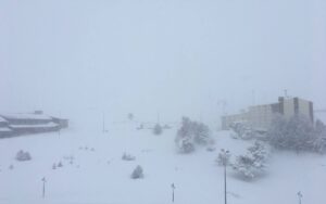 KAYSERİ (AA) – Türkiye'nin önemli kayak merkezlerinden Erciyes'te, 2 bin