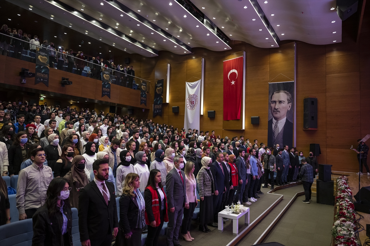 Gençlik ve Spor Bakanı Kasapoğlu, gönüllülük çalışmalarının önemine vurgu yaptı: