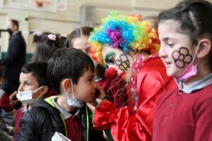 GÜMÜŞHANE (AA) – Gümüşhane Üniversitesinde öğrenim gören bir grup genç,