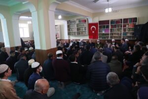 AĞRI (AA) – İçişleri Bakanı Süleyman Soylu, Ağrı'da kanaat önderleriyle