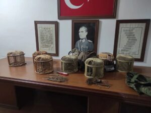 IĞDIR (AA) – Iğdır'da jandarma ekiplerinin yakaladığı 3 kaçak avcıya