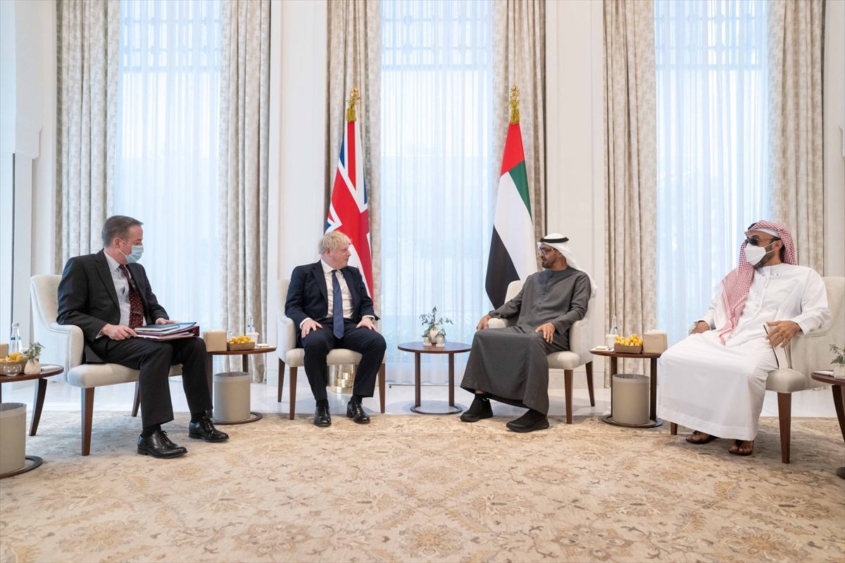 İngiltere Başbakanı Johnson, Abu Dabi Veliaht Prensi Bin Zayid'le görüştü