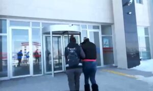 KARS (AA) – Kars'ta düzenlenen "Son durak fuhuş operasyonu-2"de 12