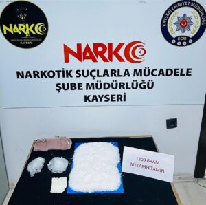 KAYSERİ (AA) – Kayseri'de yolcu otobüsünde 1 kilo 300 gram
