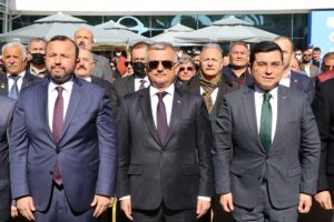 ANTALYA (AA) – Kepez Belediyesince dördüncüsü düzenlenen Kepez Kitap Fuarı