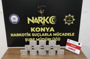 KONYA (AA) – Konya'da uyuşturucu operasyonunda gözaltına alınan 4 zanlı,