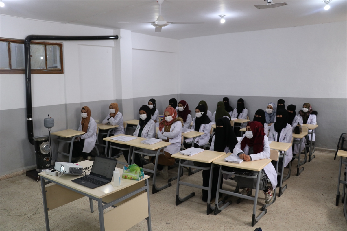 Körfezli hayır dernekleri, Tel Abyad'da ilk ebe ve hemşire okulunu açtı