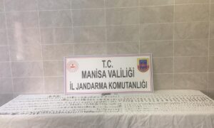 MANİSA (AA) – Manisa'nın Ahmetli ve Turgutlu ilçesinde yapılan operasyonda