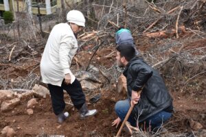 MUĞLA (AA) – AK Parti Marmaris Kadın Kollarının üyeleri, "8