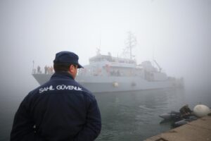 KIRKLARELİ (AA) – Deniz Kuvvetleri Komutanlığına ait "TCG Amasra" mayın