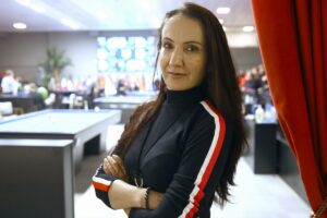 - "Bilardonun yaygınlaşması için medyada daha çok tanıtılması gerekiyor. Özellikle