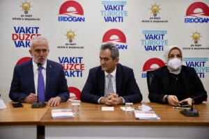 DÜZCE (AA) – Milli Eğitim Bakanı Mahmut Özer, Düzce'de ziyaretler