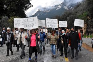 - Üzüntü verici olaya karşı yapılan "sessiz yürüyüş"e, Ula Belediye