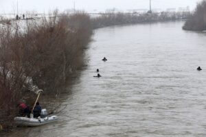 MUŞ (AA) – Muş'ta 8 gün önce Karasu Nehri'ne düşen