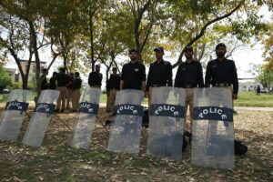 İSLAMABAD (AA) – Pakistan'da Başbakan İmran Han'a karşı bugün başlaması