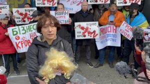 LVİV (AA) – Dünyaca ünlü birçok marka Rusya'daki mağazalarını kapatmasına