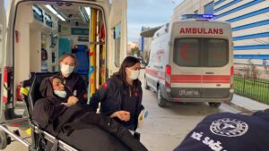 SAMSUN (AA) – Samsun'da bir kadın, tartıştığı oğlu tarafından cam