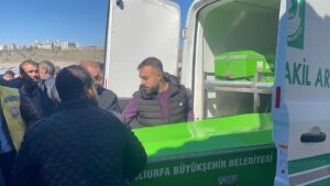 ŞANLIURFA (AA) – Şanlıurfa'da fabrikanın çatısından düşen işçi yaşamını yitirdi.