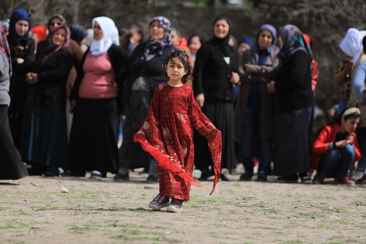 Suriye’nin kuzeyinde Nevruz Bayramı kutlandı