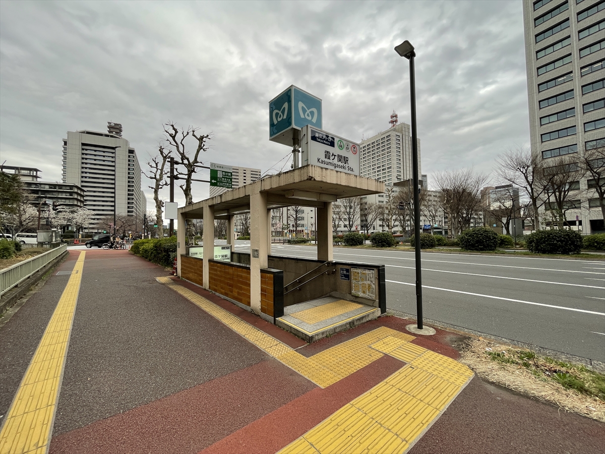 Tokyo metrosuna sinir gazı saldırısında hayatını kaybedenler anıldı