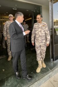 - Doha Büyükelçisi Mustafa Göksu, Katar Emirlik Hava Kuvvetleri Komutanı