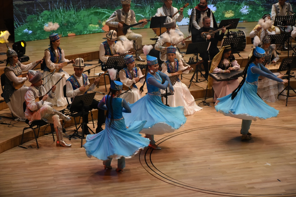 TÜRKSOY, başkentte Nevruz Bayramı konseri düzenledi