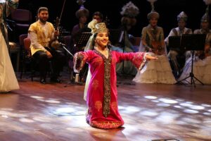 UŞAK (AA) – TÜRKSOY Halk Çalgıları Orkestrası, Nevruz Bayramı dolayısıyla