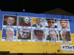 LVIV (AA) – Ukraynalı aktivistler, Rus askerleri tarafından esir alındığı