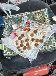 OSMANİYE (AA) – Osmaniye'de, evine girdikleri yaşlı çiftin yaklaşık 350