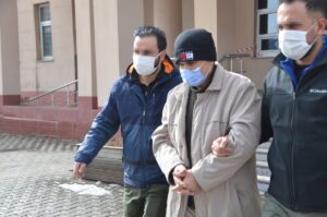 HAKKARİ (AA) – Hakkari'nin Yüksekova ilçesinde kullandığı araçta 52 kilo