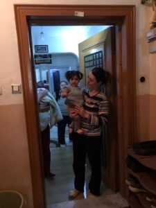 KASTAMONU (AA) – Kastamonu'da zabıta ekipleri, sokakta buldukları bebeğe ait