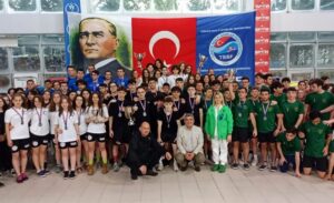 ANKARA (AA) – Tekirdağ'da düzenlenen 19 Yaş Altı Sualtı Hokeyi