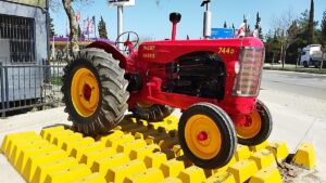 SAKARYA (AA) – Sakarya'nın Pamukova ilçesinde yaşayan klasik araç Kemal