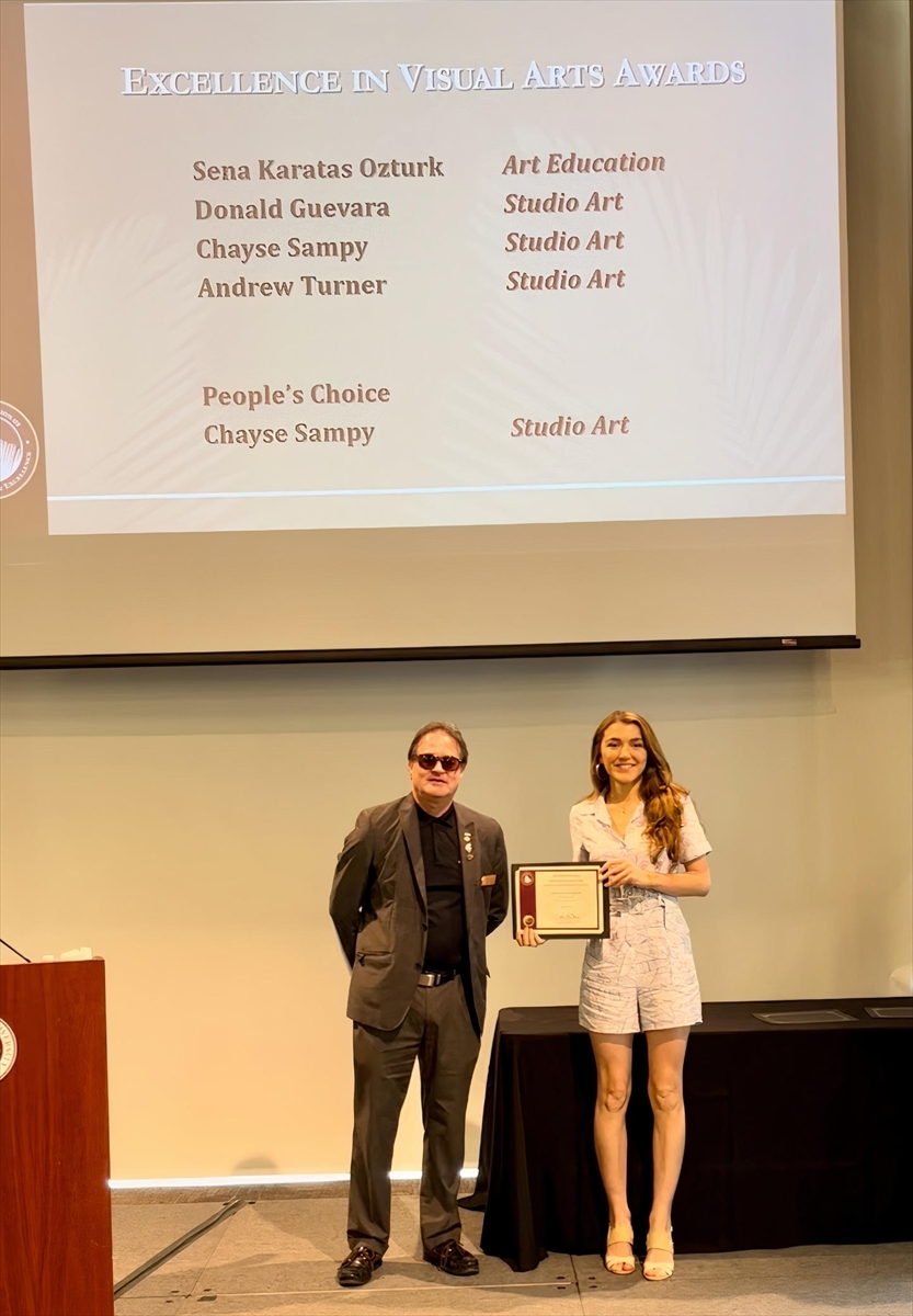 ABD'de MEB burslusu Türk doktora öğrencisine mükemmellik ödülü verildi