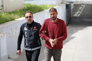 ADANA (AA) – Adana'da 29 bin uyuşturucu hapın ele geçirildiği