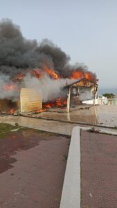 AADAN (AA) – Adana'nın Karataş ilçesinde bir otelde çıkan yangın