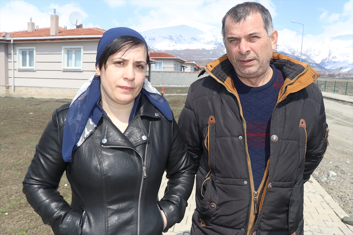 Ahıska Türkleri ailelerini savaşın ortasından çıkaran Türkiye'ye minnettar