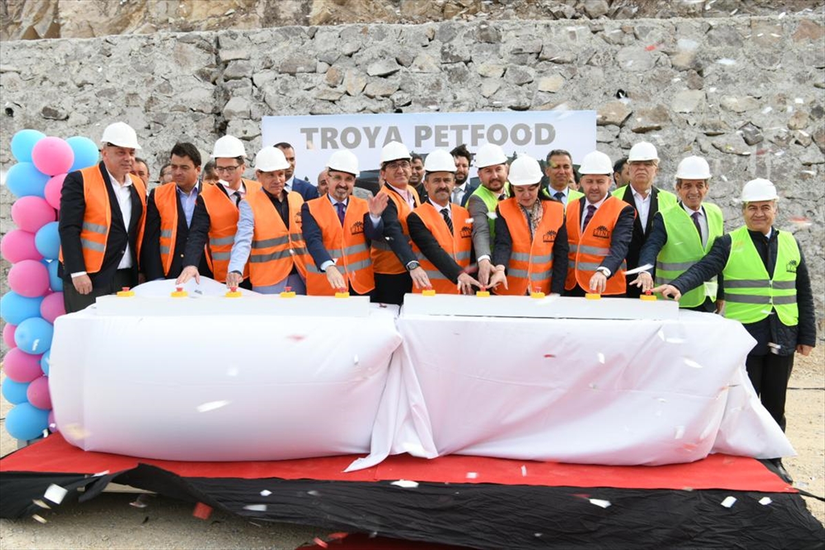 AK Parti'li Turan Ezine Gıda İhtisas OSB'de temel atma törenine katıldı: