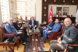 - "Gençler, ders çalışmak sizden biletleriniz bizden. Vize haftasında ulaşım