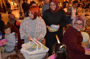 ANKARA (AA) – Ankara'nın Kahramankazan ilçesinde "Dünya Yetimler Günü" dolayısıyla