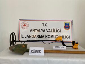 ANTALYA (AA) – Antalya'nın Gazipaşa ilçesinde yabancı uyruklu şüpheli, sit