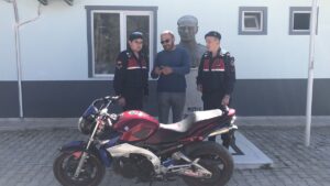 ANTALYA (AA) – Antalya'nın Manavgat ilçesinde motosiklet hırsızlığı şüphelisi bir