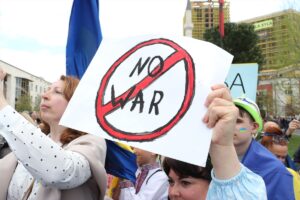 TİRAN (AA) – Arnavutluk'un başkenti Tiran'da, Ukrayna'ya destek gösterisi yapıldı.