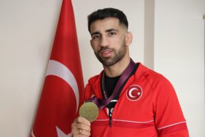 - "Şimdi önümüzde Dünya Şampiyonası ve 2024 Olimpiyatları var. Ben