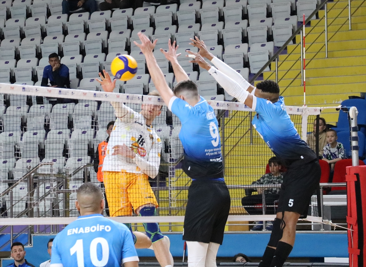 Voleybol: AXA Sigorta Efeler Ligi