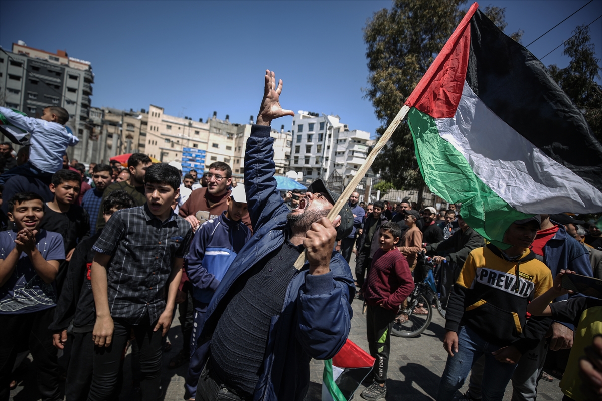 Binlerce Gazzeli, Mescid-i Aksa için dayanışma gösterisi düzenledi