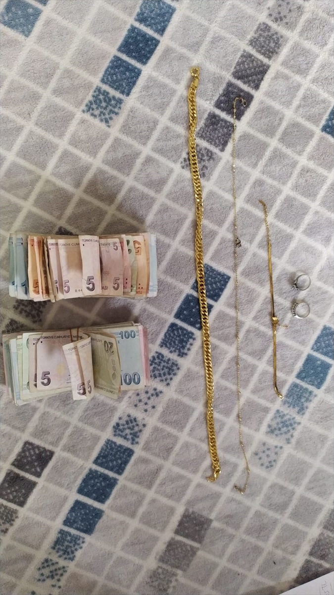 GÜNCELLEME – Bursa merkezli 4 ilde evden hırsızlık şüphelilerine operasyon