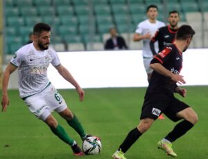 BURSA (AA) – Spor Toto 1. Lig'in 33. haftasında konuk
